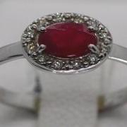 Bague or 750 rubis et diamants